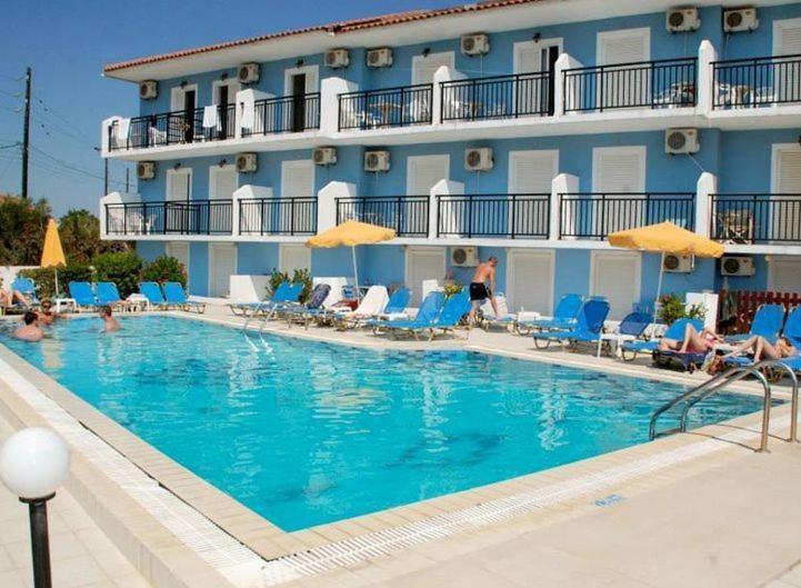 Britannia Hotel Agrilia Екстериор снимка